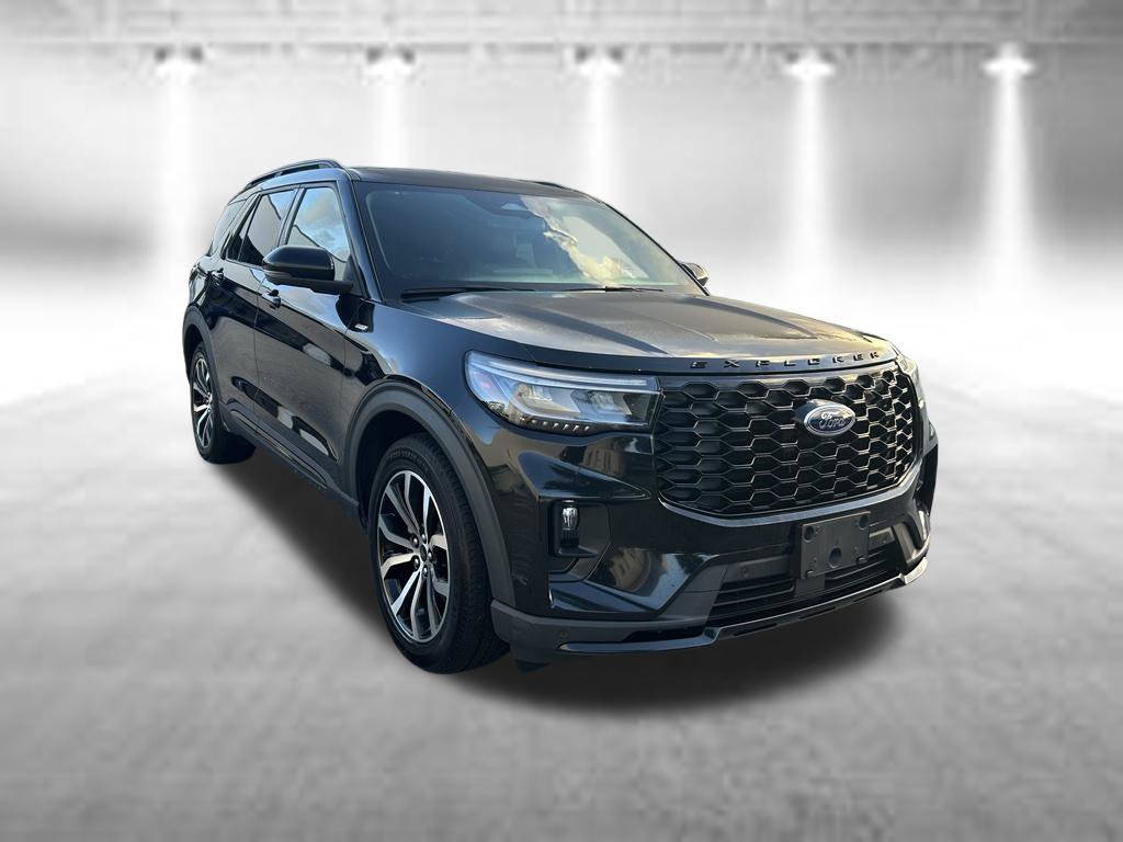 Certified 2025 Ford Explorer ST-Line w/ Premium Package RWD image 2