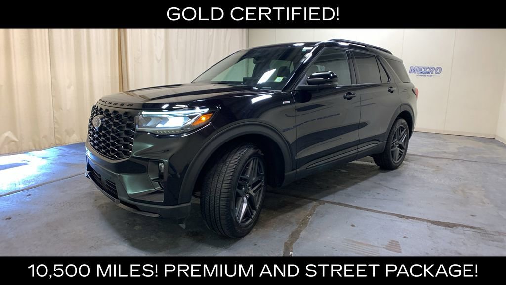 Certified 2025 Ford Explorer ST-Line w/ Premium Package AWD/4WD image 7
