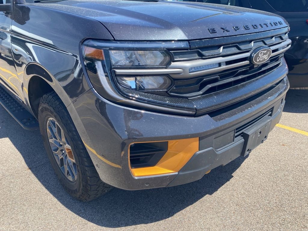 Certified 2025 Ford Expedition Tremor AWD/4WD image 5