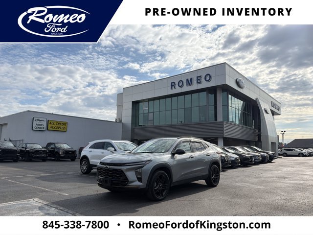 Used 2024 Chevrolet Trax ACTIV w/ Sunroof Package