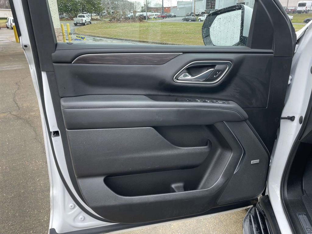 Used 2023 Chevrolet Tahoe LT w/ Luxury Package image 15