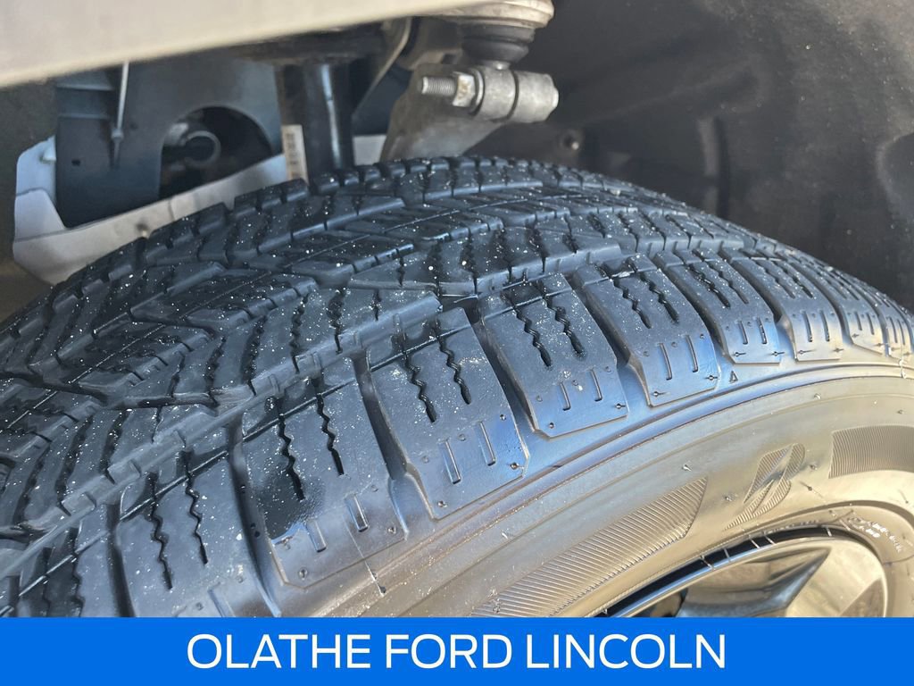 Used 2024 Jeep Grand Cherokee Limited w/ Luxury Tech Group II image 35