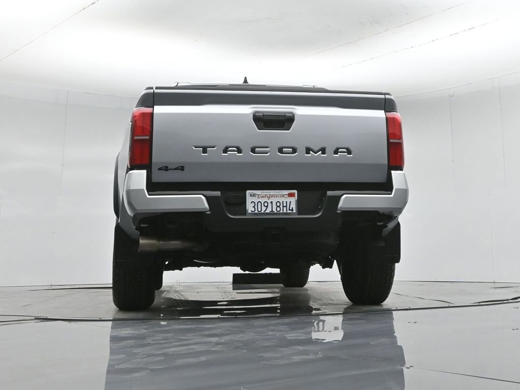 Used 2025 Toyota Tacoma TRD Off-Road image 16