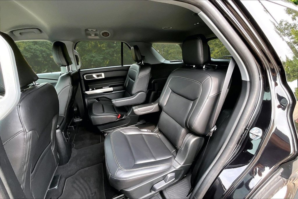 Certified 2024 Ford Explorer XLT w/ Equipment Group 202A AWD/4WD image 26