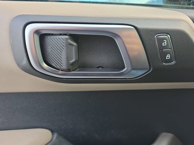 Certified 2021 Ford Bronco Wildtrak image 12