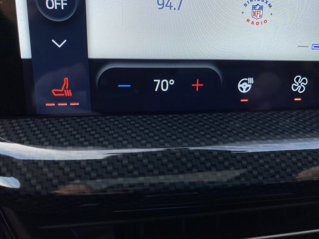 Certified 2025 Ford Escape ST-Line Elite w/ Premium Technology Package image 9