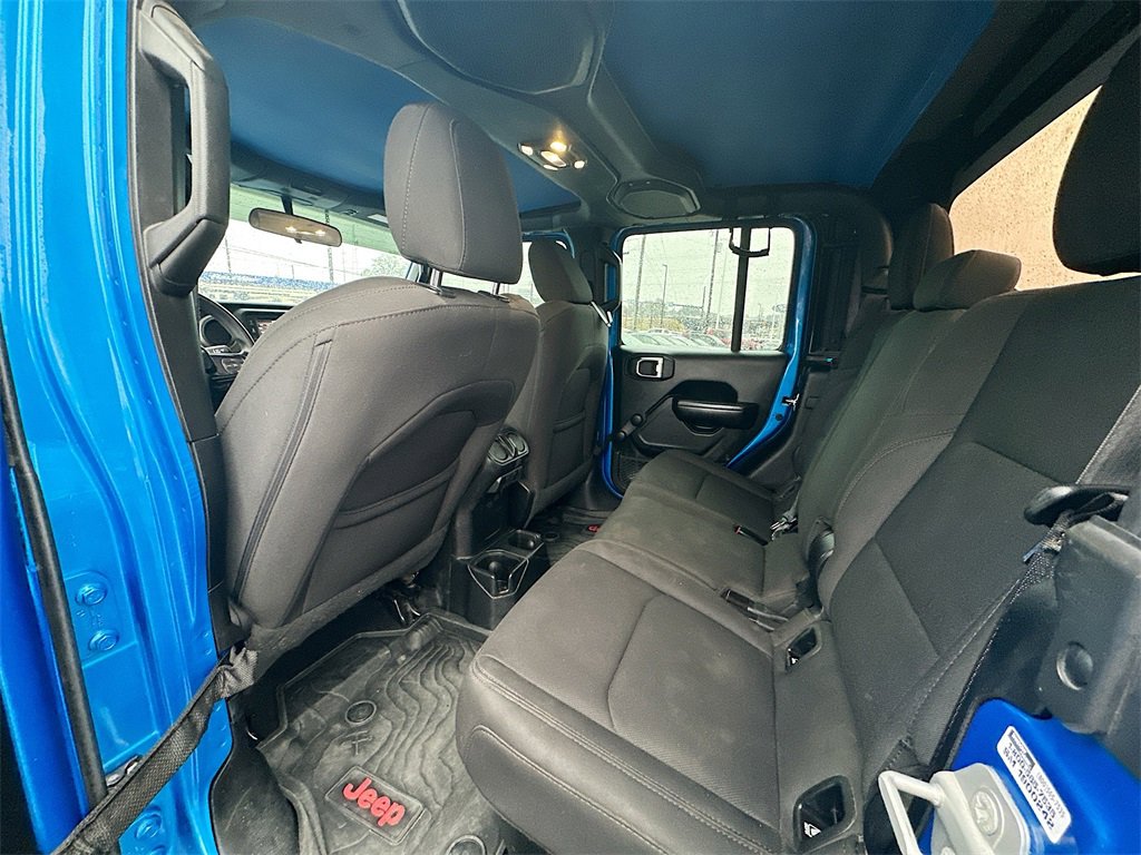 Used 2021 Jeep Gladiator Sport image 4