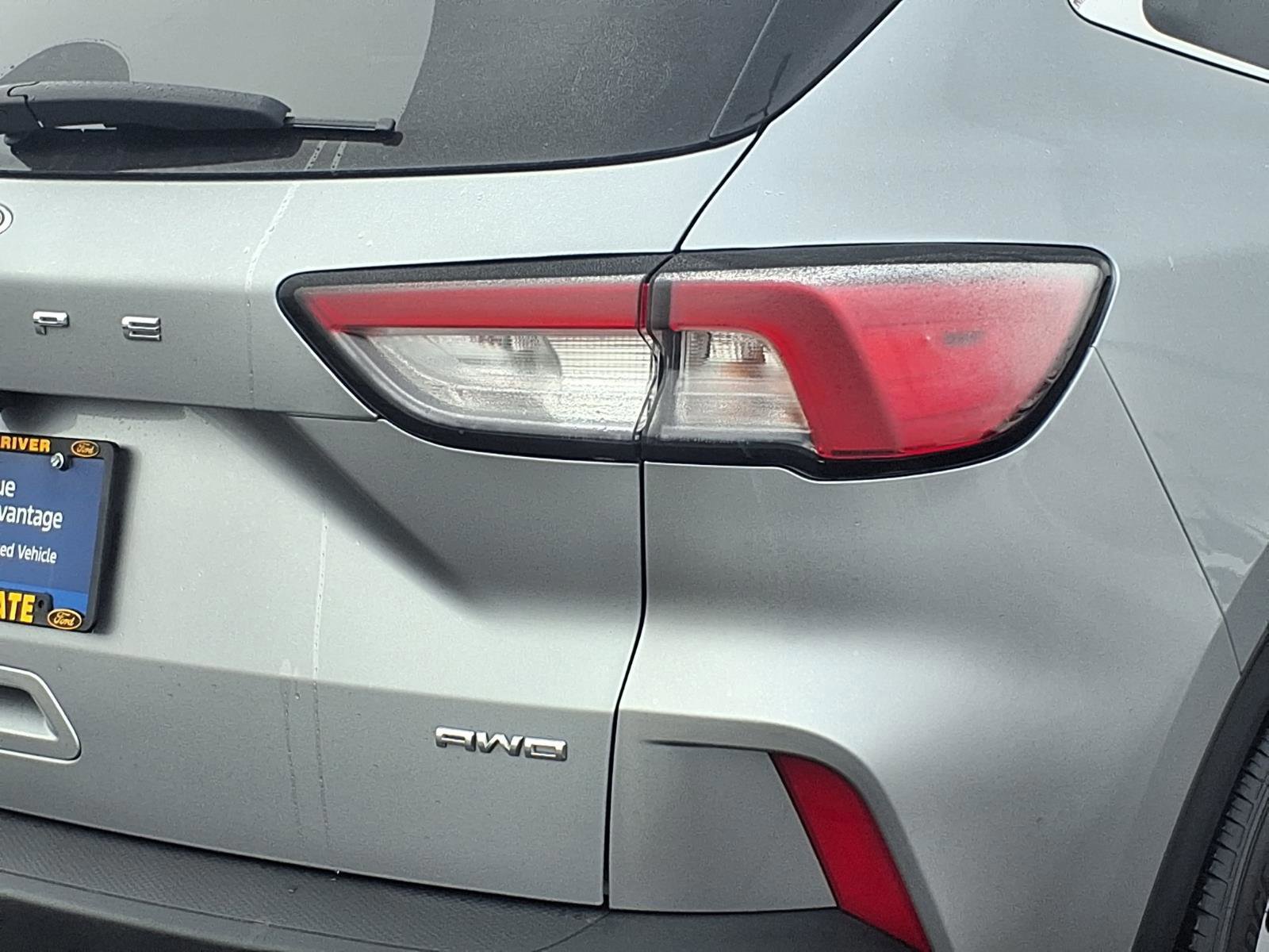 Certified 2022 Ford Escape Titanium w/ Class II Trailer Tow Package image 28