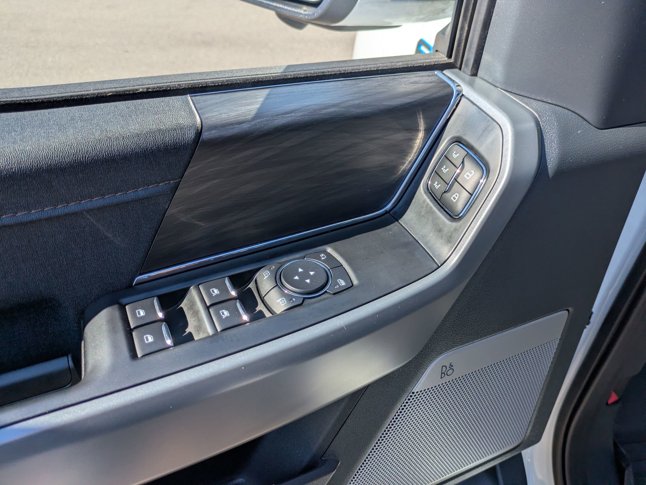 Certified 2025 Ford F150 Lightning Lariat AWD/4WD image 17