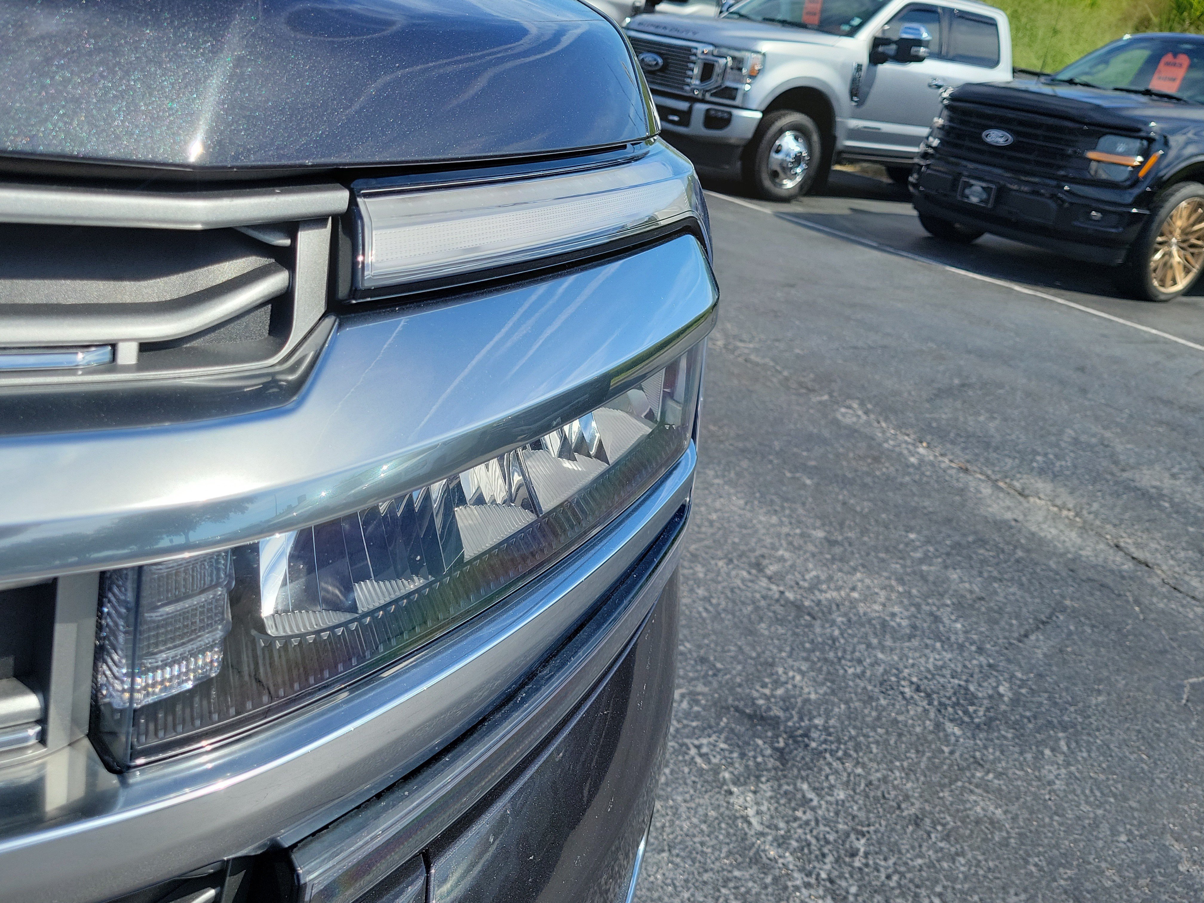 Certified 2023 Ford Expedition Platinum RWD image 3