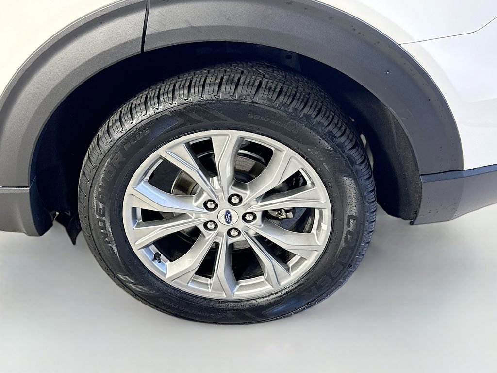 Certified 2023 Ford Explorer XLT w/ Equipment Group 202A image 33