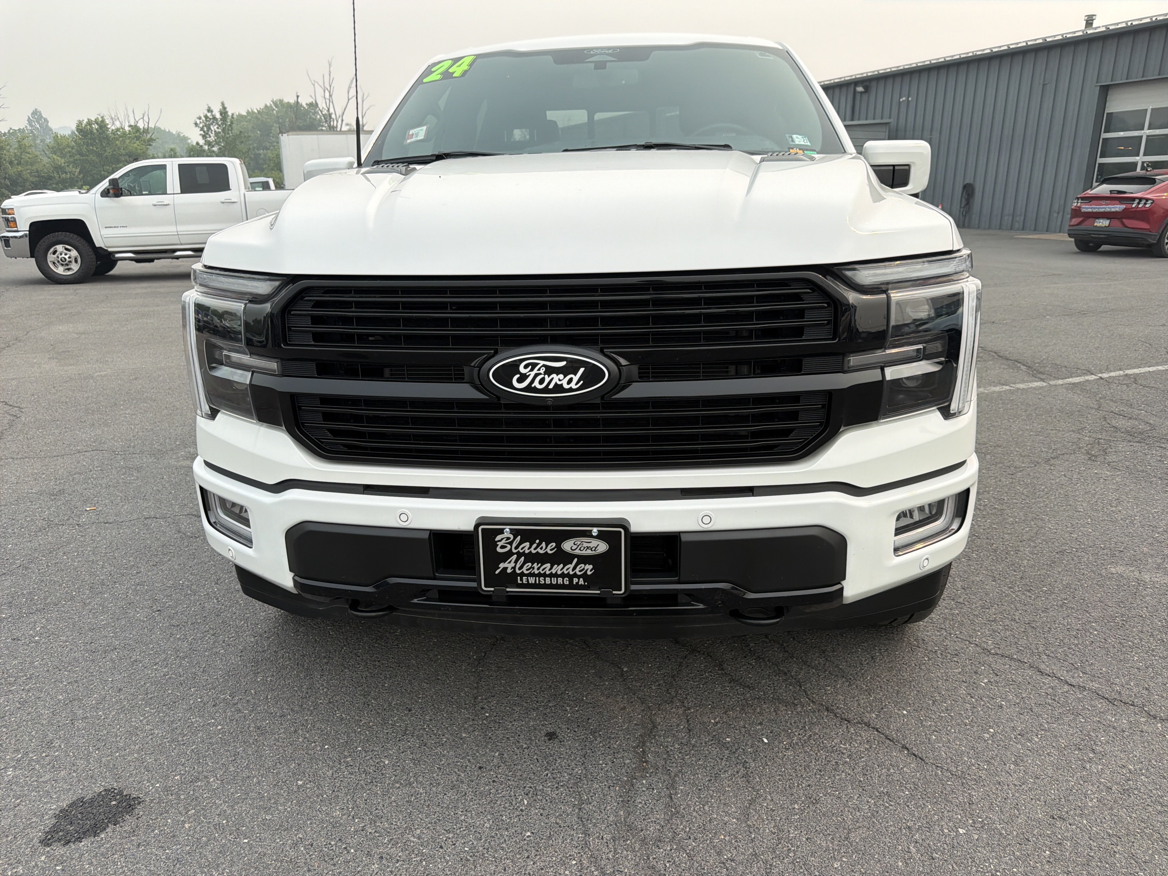 Certified 2024 Ford F150 Platinum w/ FX4 Off-Road Package AWD/4WD image 9