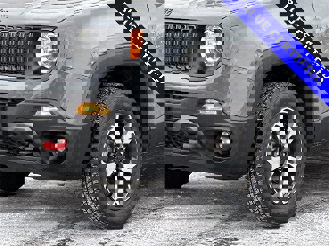 Used 2021 Jeep Renegade Trailhawk image 5