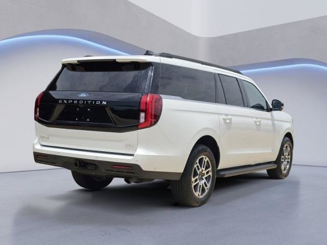Certified 2025 Ford Expedition Max Active RWD image 3