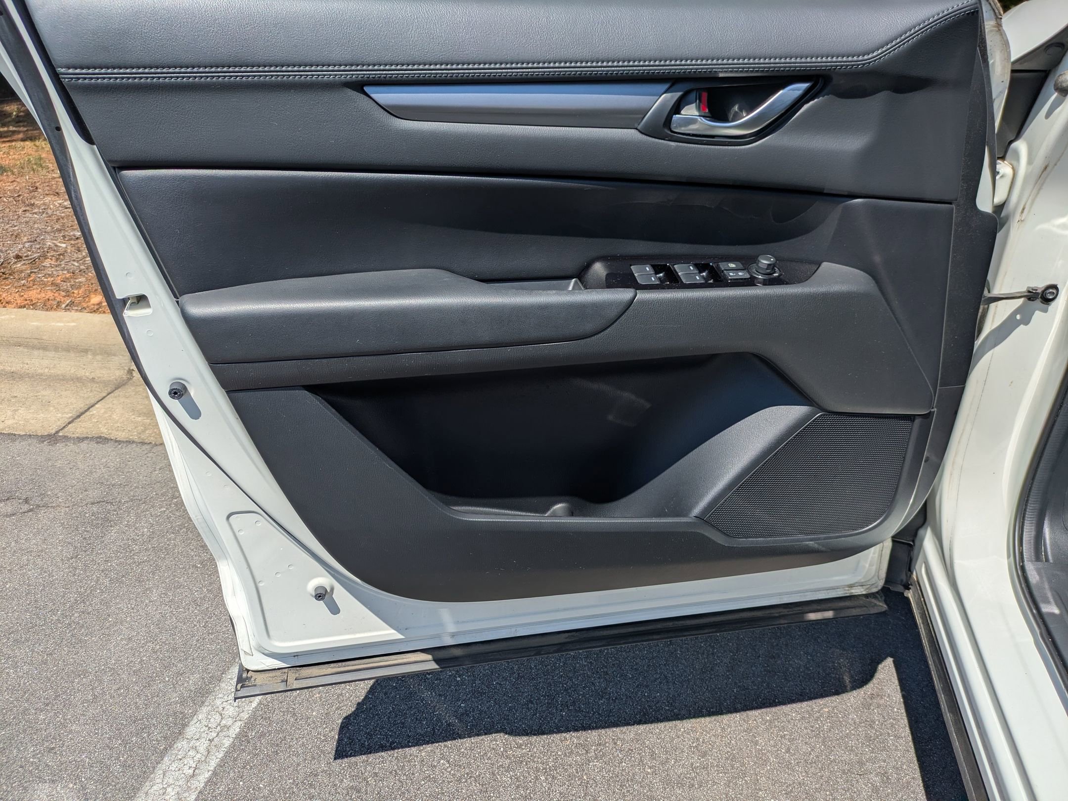 Used 2019 MAZDA CX-5 Touring FWD image 10