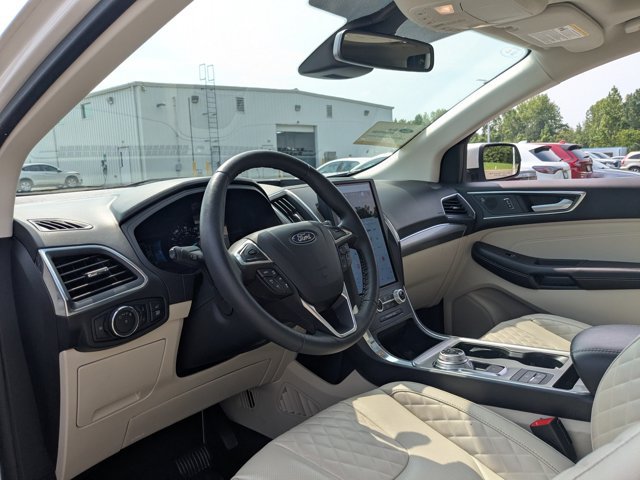 Certified 2024 Ford Edge Titanium w/ Titanium Elite Package AWD/4WD image 15