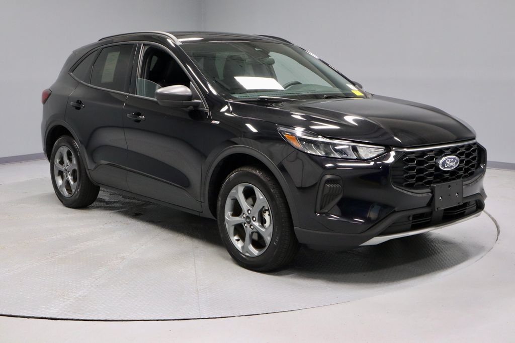 Certified 2025 Ford Escape ST-Line AWD/4WD video 1