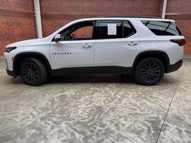 Used 2023 Chevrolet Traverse RS video 2