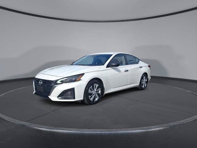 Used 2024 Nissan Altima 2.5 S FWD image 4