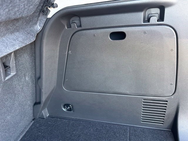 Used 2019 Buick Encore Sport Touring AWD/4WD image 39