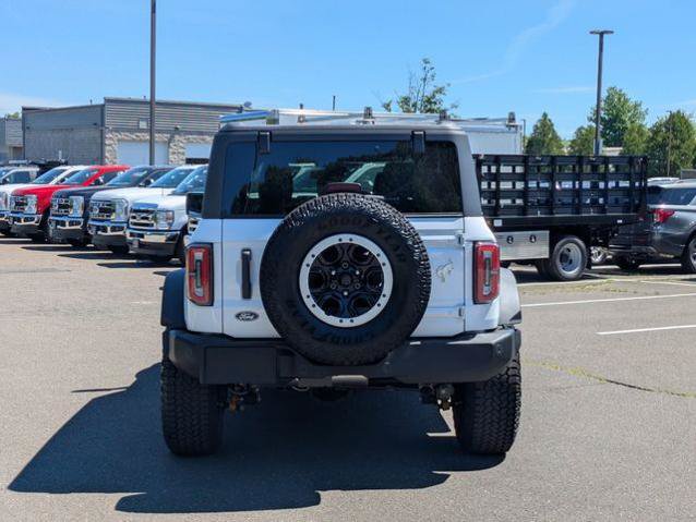 Certified 2026 Ford Bronco Outer Banks w/ Sasquatch Package AWD/4WD image 4
