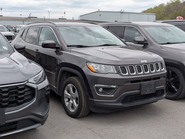 Used 2020 Jeep Compass Latitude w/ Cold Weather Group AWD/4WD image 6