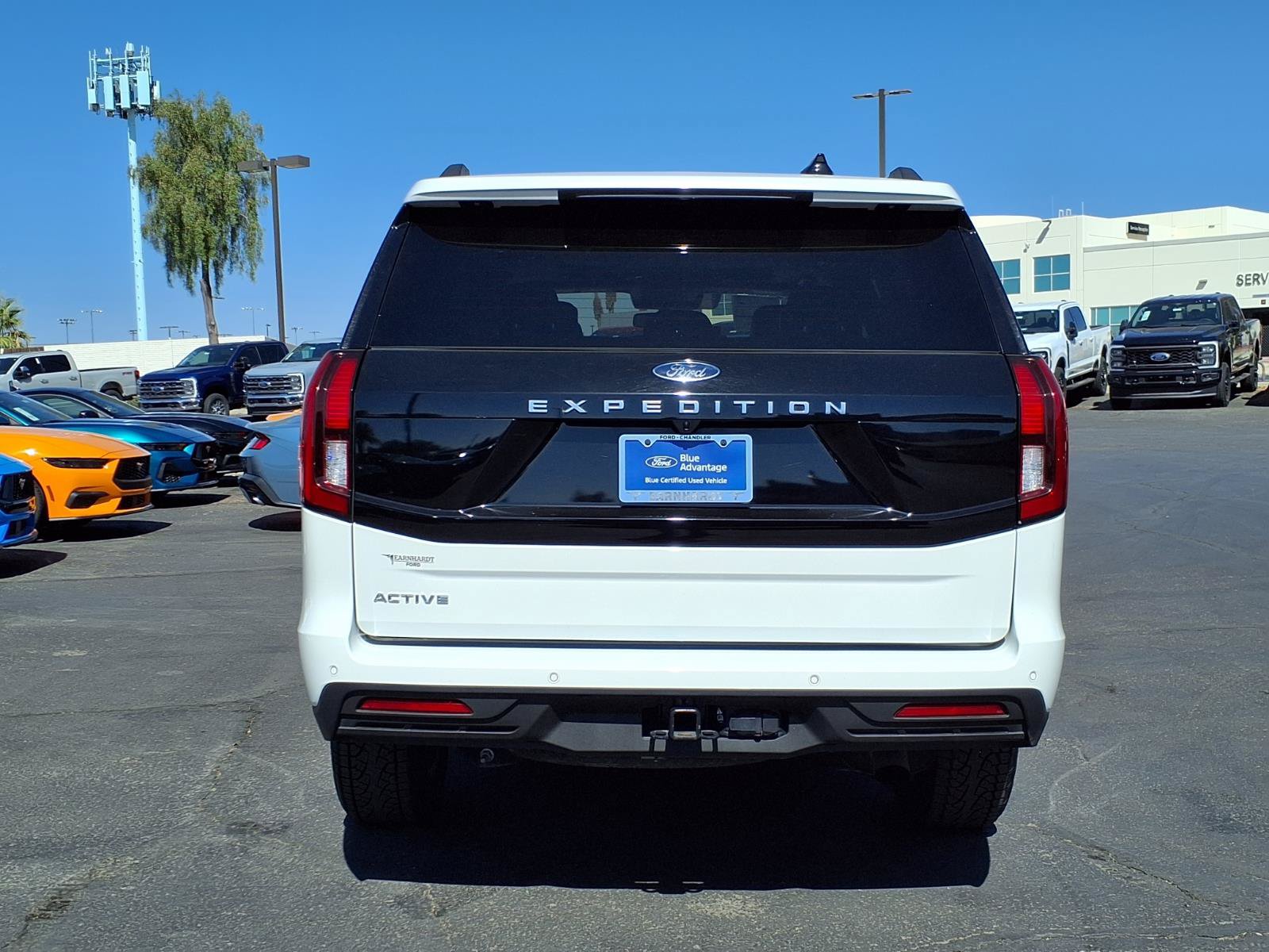 Certified 2025 Ford Expedition Active AWD/4WD image 5