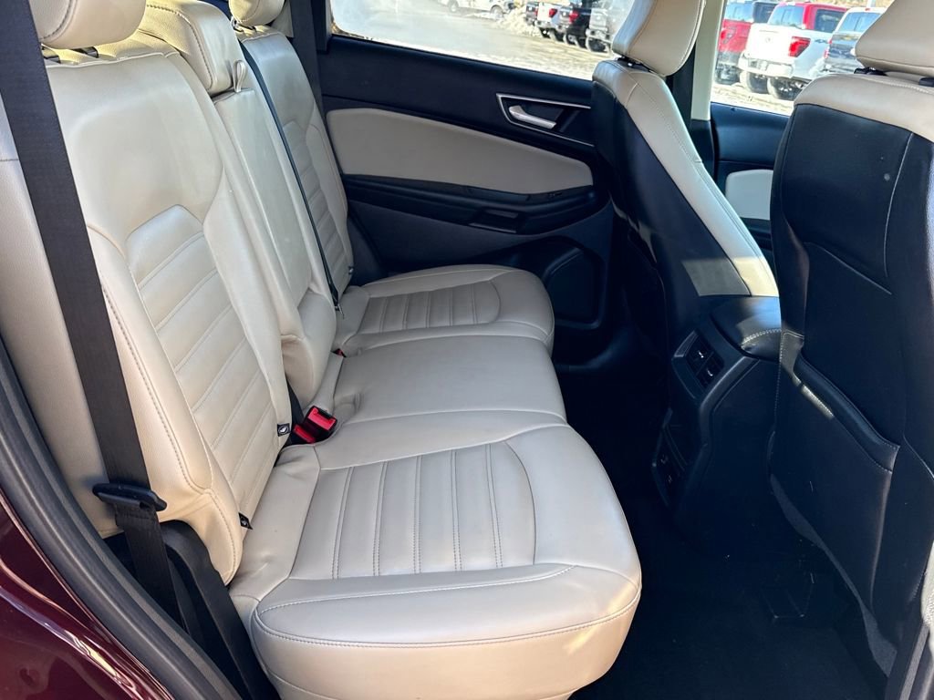 Certified 2022 Ford Edge SEL w/ Convenience Package image 9