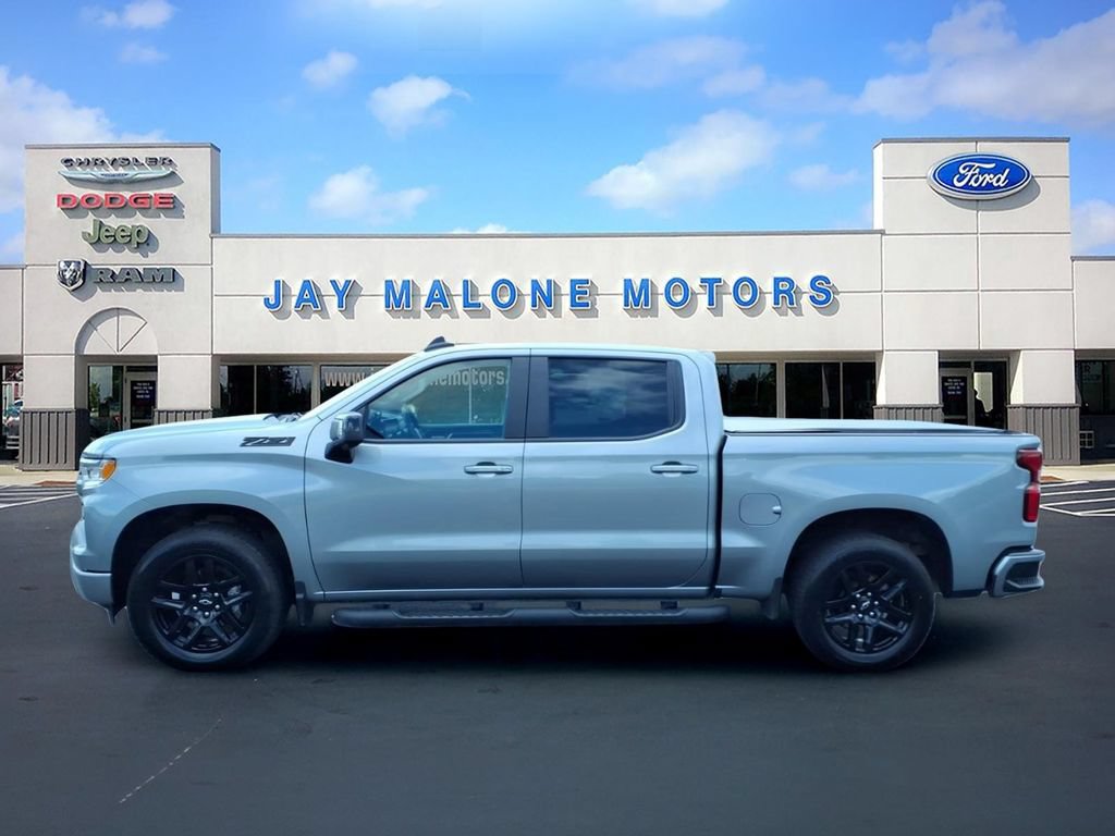 Used 2023 Chevrolet Silverado 1500 RST AWD/4WD image 7