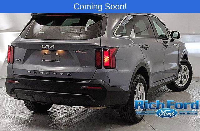 Used 2022 Kia Sorento LX AWD/4WD image 3
