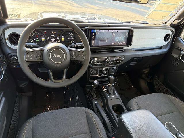 Used 2024 Jeep Wrangler Unlimited image 10