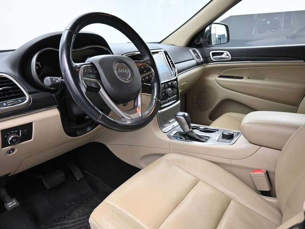 Used 2020 Jeep Grand Cherokee Limited w/ Trailer Tow Group IV image 18