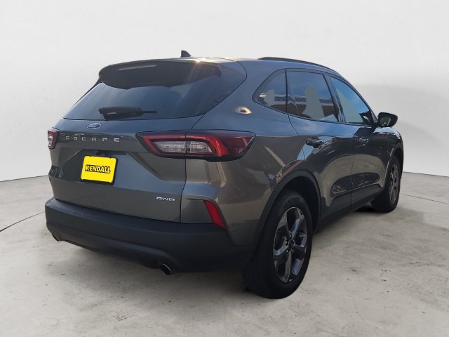 Certified 2025 Ford Escape ST-Line AWD/4WD image 5