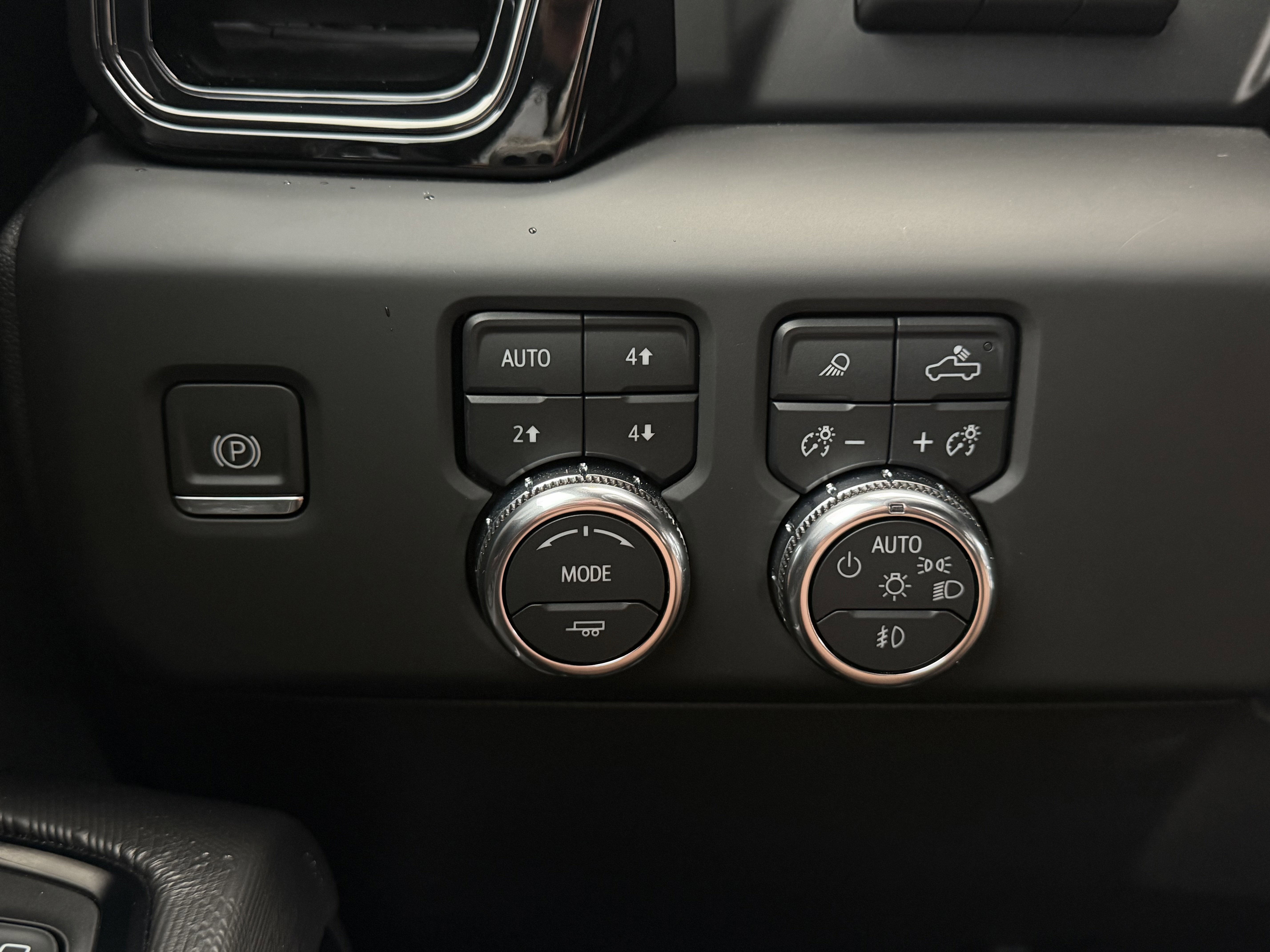 Used 2024 GMC Sierra 1500 AT4X w/ AT4X AEV Edition AWD/4WD image 26