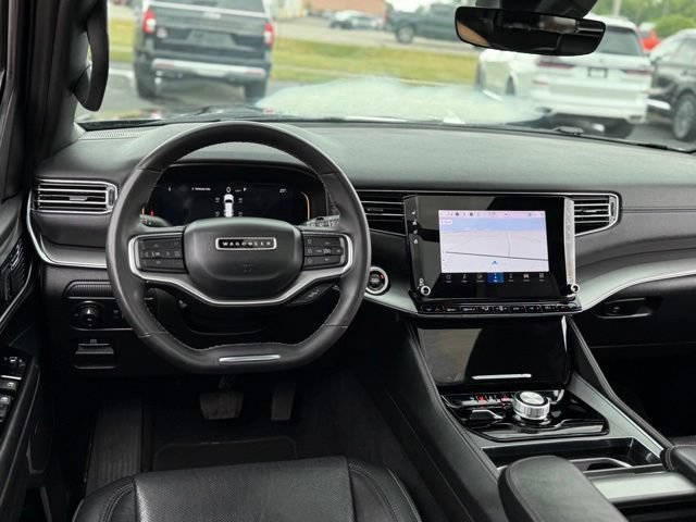 Used 2024 Jeep Wagoneer Series II AWD/4WD image 8