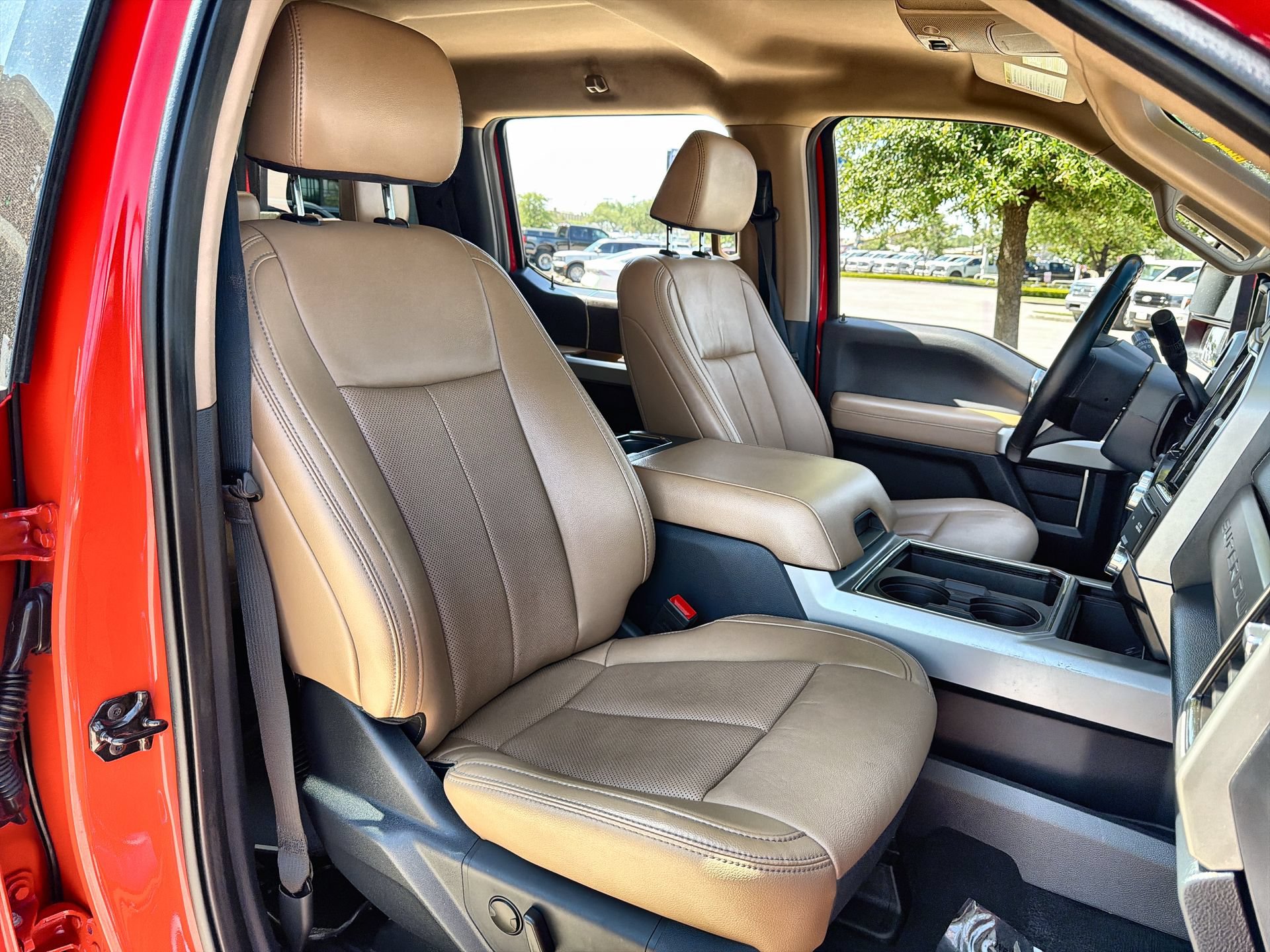 Certified 2022 Ford F250 Lariat w/ Lariat Ultimate Package AWD/4WD image 24