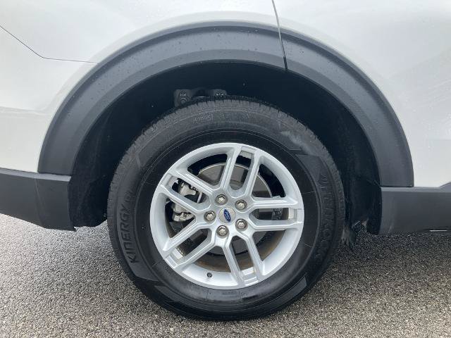 Certified 2025 Ford Explorer Active w/ Active Comfort Package RWD image 29
