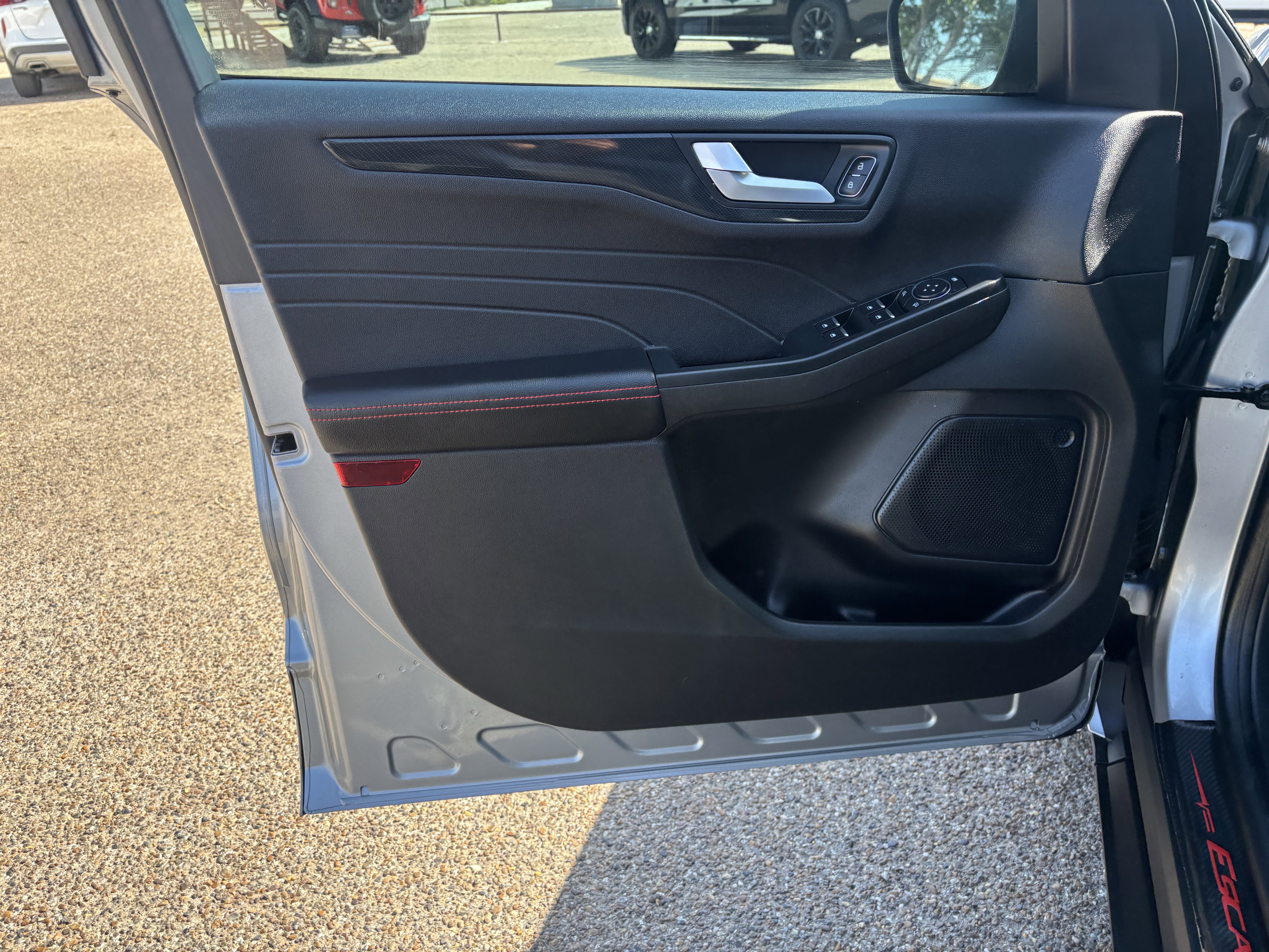 Certified 2023 Ford Escape ST-Line w/ Tech Pack #1 image 14