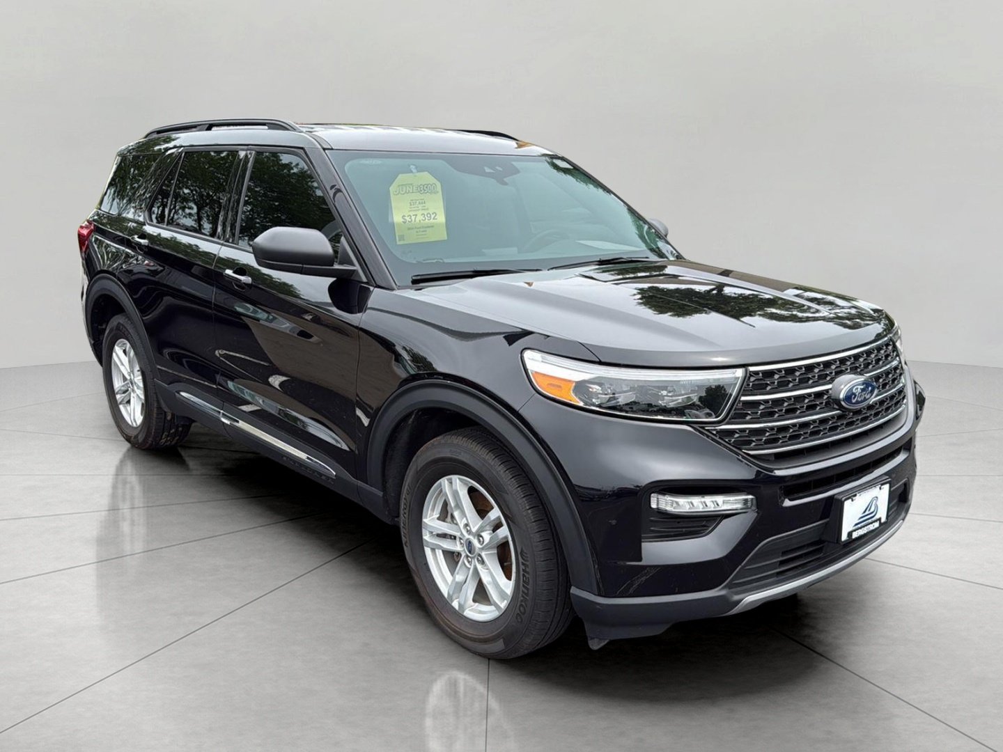 Certified 2024 Ford Explorer XLT w/ Equipment Group 202A AWD/4WD image 12