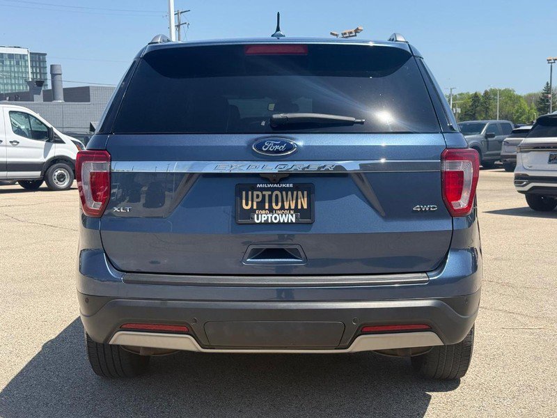 Certified 2019 Ford Explorer XLT w/ Equipment Group 202A AWD/4WD image 5