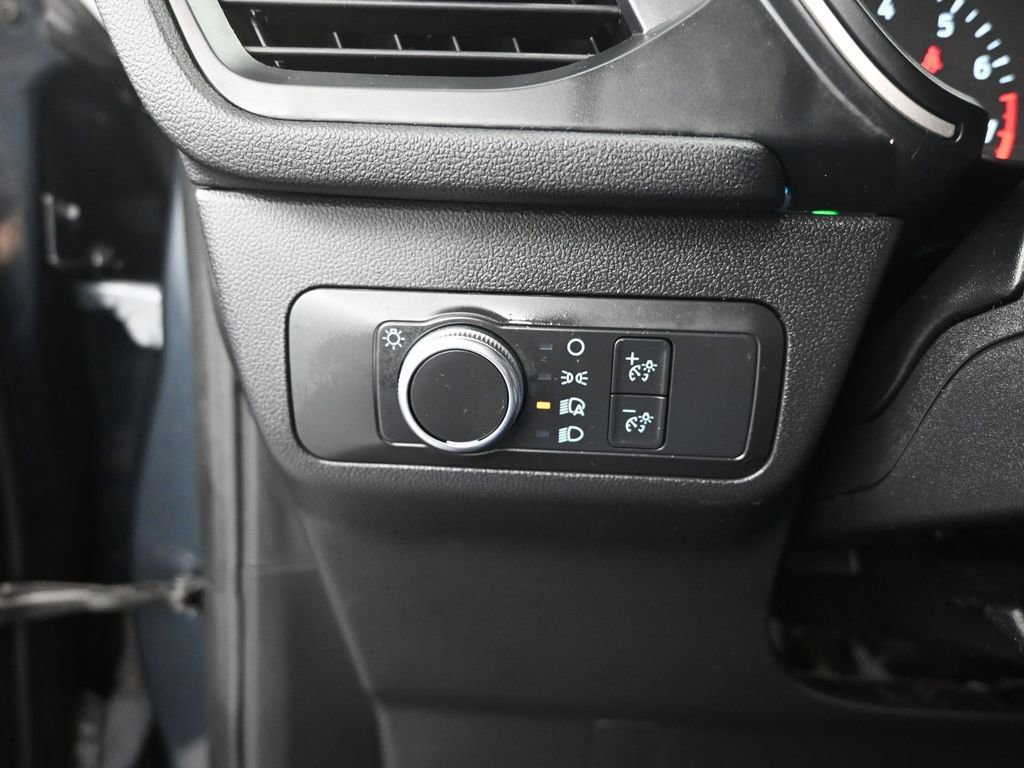 Certified 2022 Ford Escape SE w/ Cold Weather Package AWD/4WD image 39