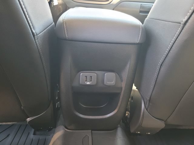 Used 2021 Chevrolet Colorado Z71 AWD/4WD image 15