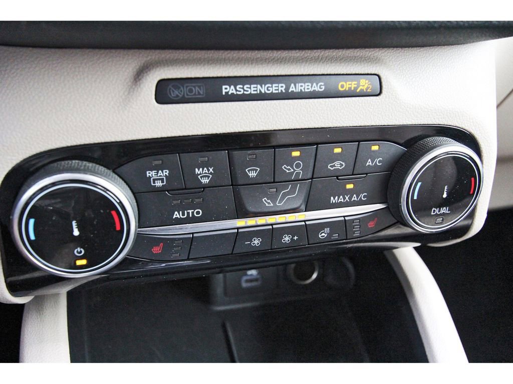 Certified 2022 Ford Escape SEL FWD image 28