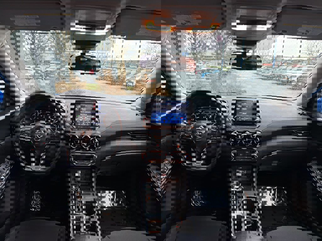 Used 2024 Nissan Sentra SV image 30