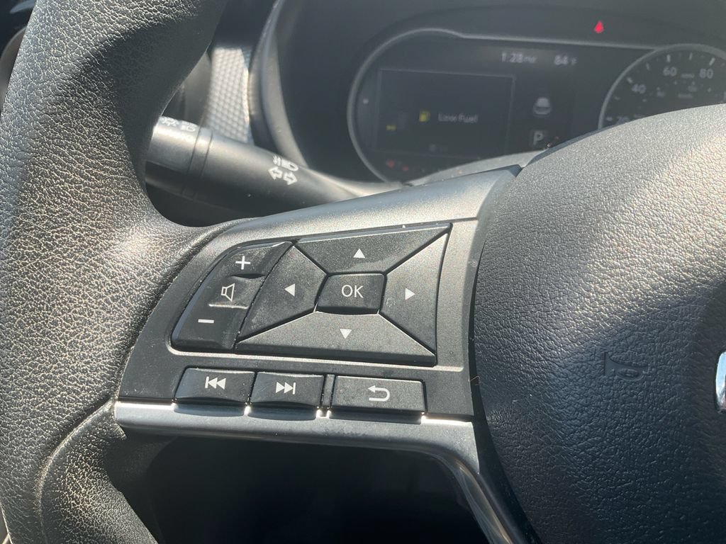 Used 2019 Nissan Kicks SV FWD image 21