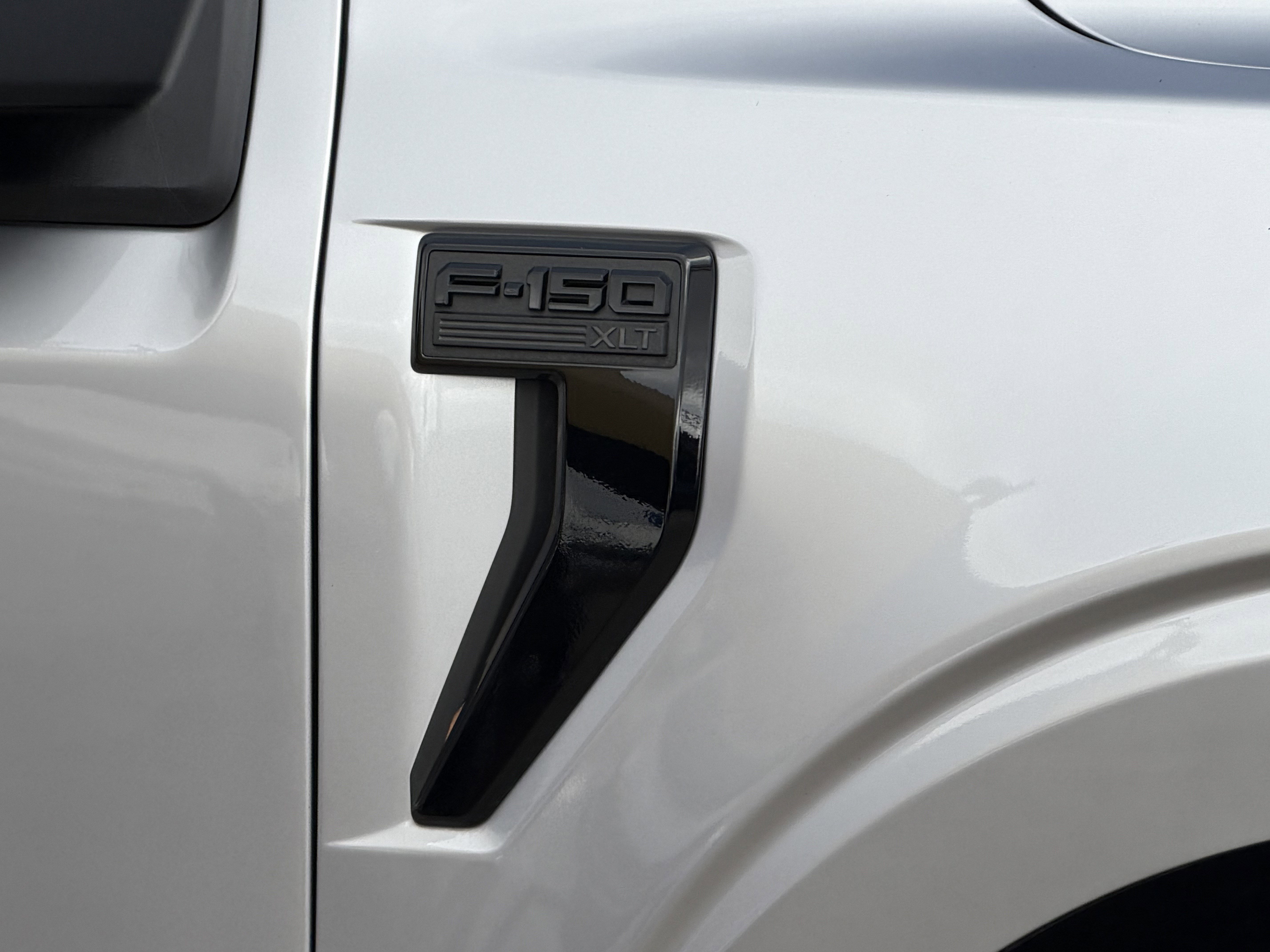 Certified 2023 Ford F150 XLT w/ XLT Black Appearance Package AWD/4WD image 4