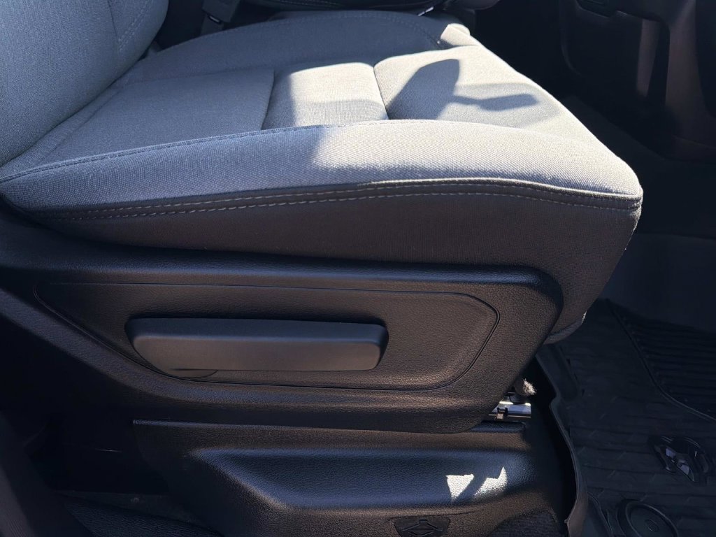 Used 2021 RAM 1500 Big Horn AWD/4WD image 12