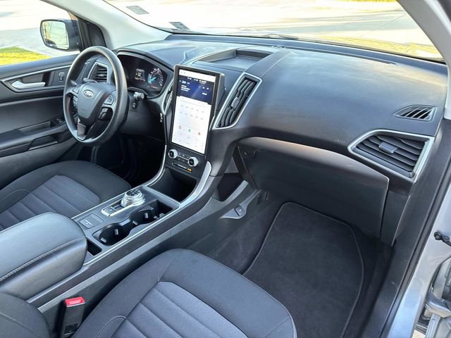 Certified 2024 Ford Edge SE image 13