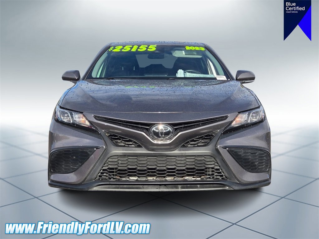 Used 2023 Toyota Camry SE image 6