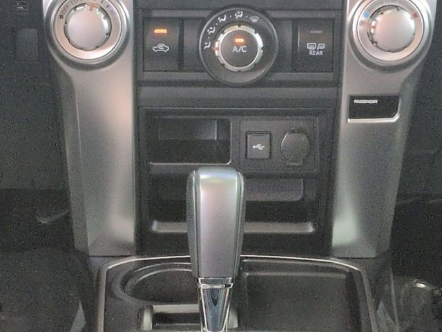 Used 2022 Toyota 4Runner SR5 Premium w/ Moonroof Package RWD image 19